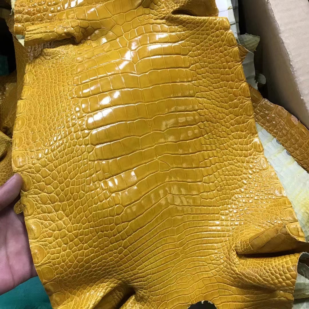 Uncle Bench Hermes Leather crocodile shiny yellow customized