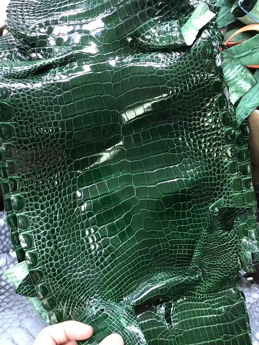 Uncle Bench Hermes Leather Alligator shiny Malachite green customized