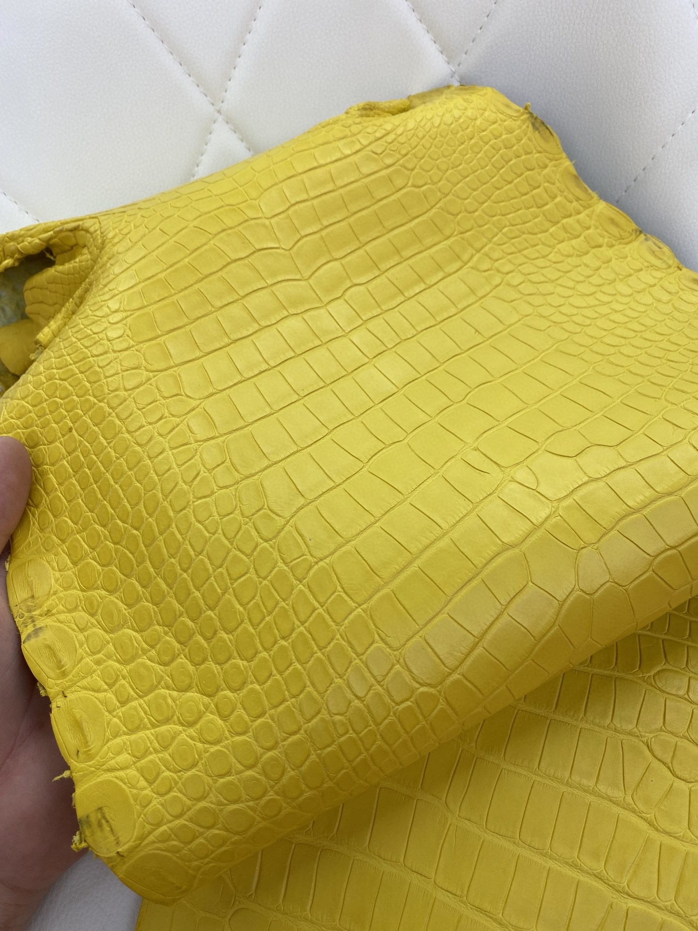 Uncle Bench Hermes New leather Alligator matte M9 Marigold yellow