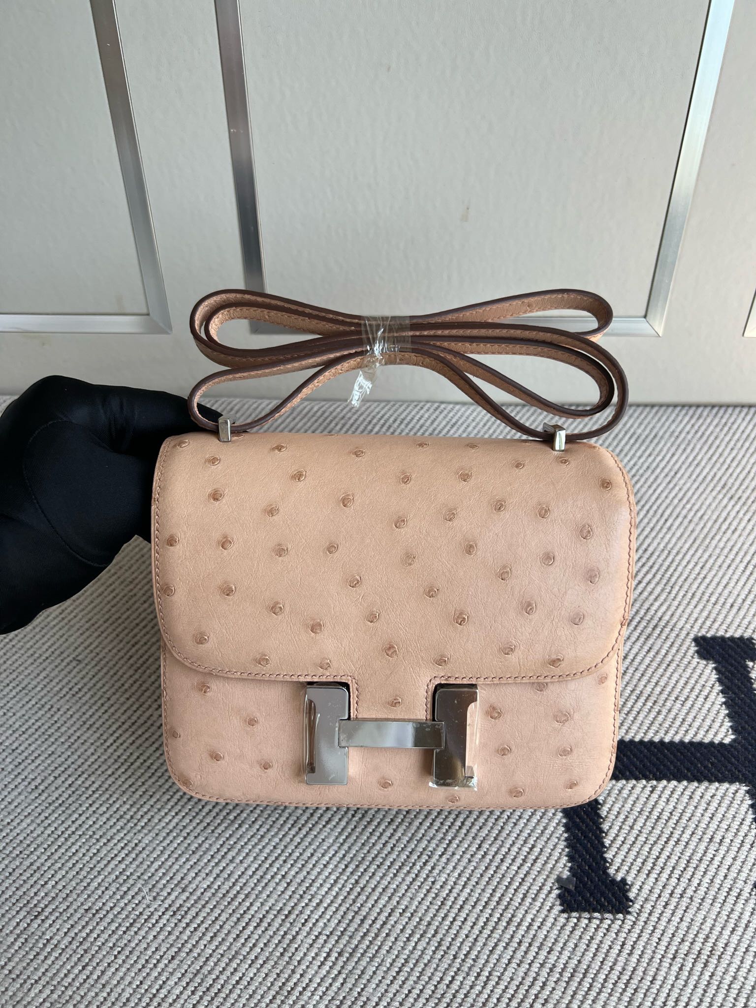 Uncle Bench Hermes Constance Ostrich kk p1 light rose pink Silver Hardware 18cm Full Handmade