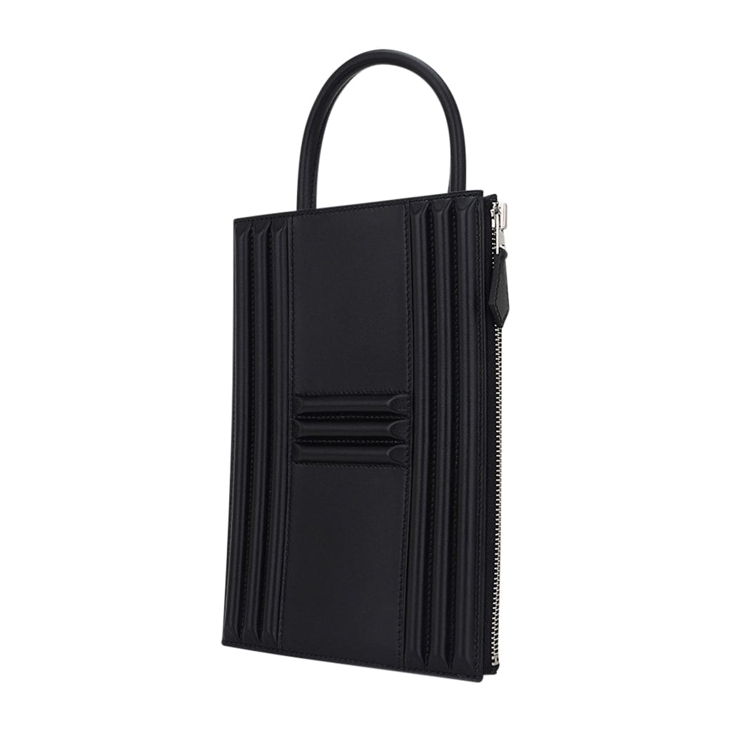 Hermès Cadena Black Tadelakt Leather – Limited Edition Hermes Limited Edition Cadena Bag Black Tadelakt Leather - view 3