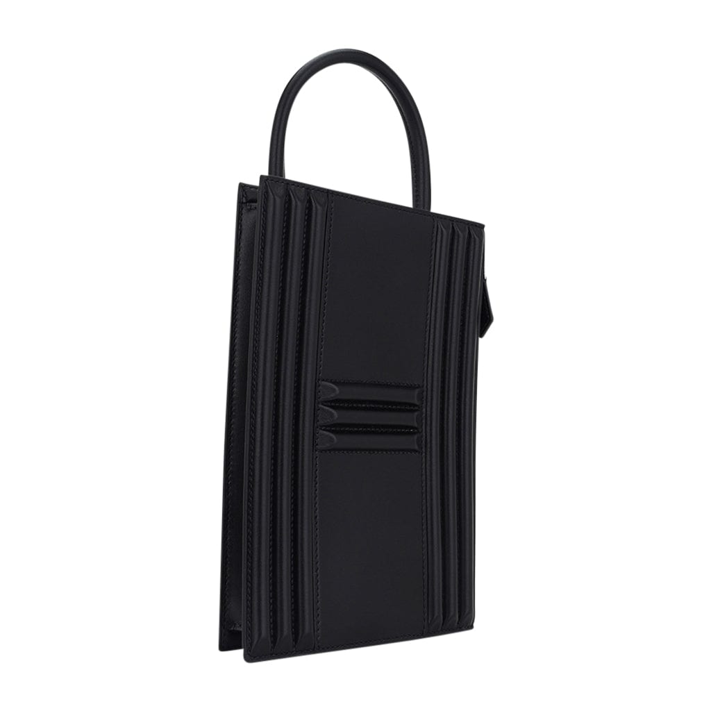 Hermès Cadena Black Tadelakt Leather – Limited Edition Hermes Limited Edition Cadena Bag Black Tadelakt Leather - view 4