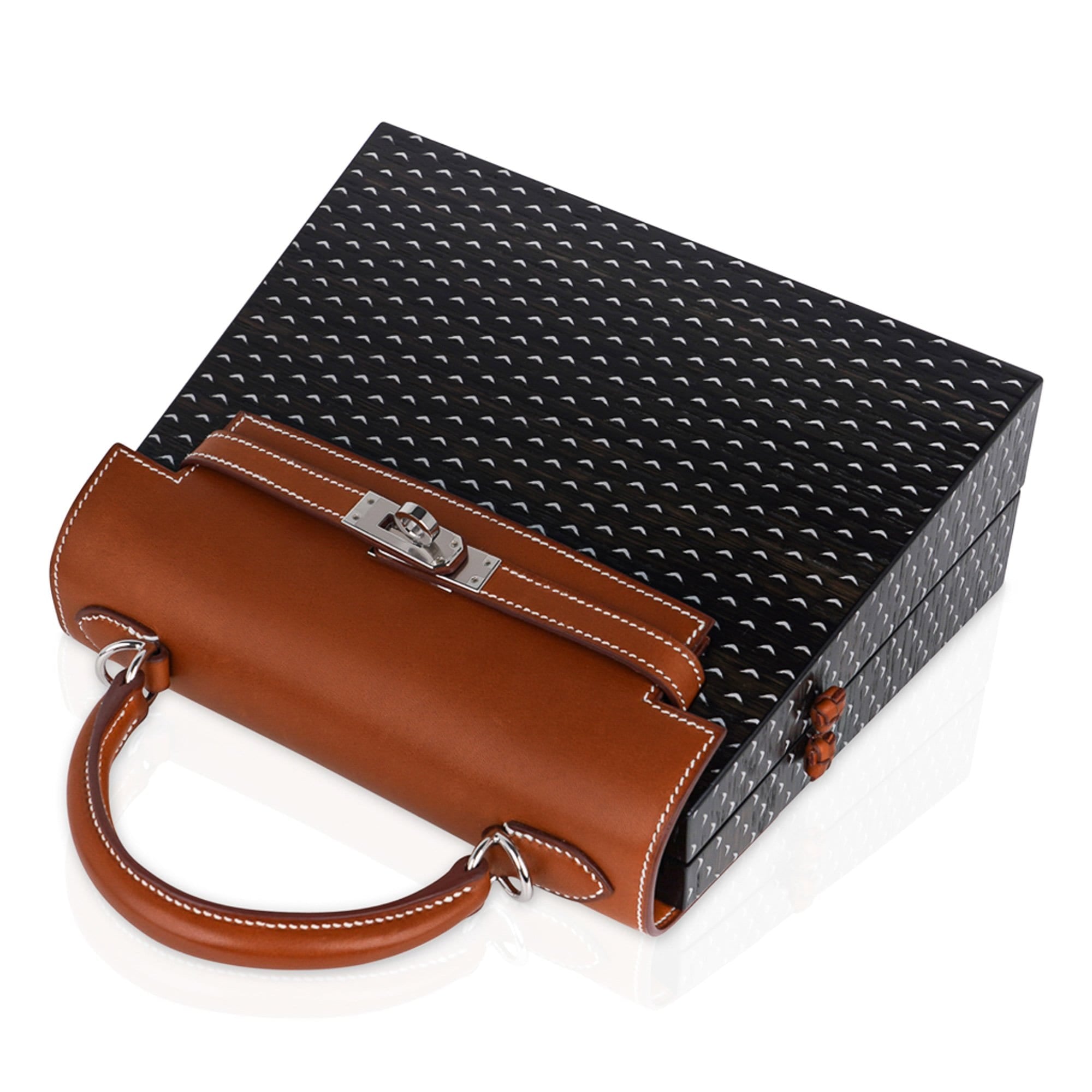 Hermès Kellywood 22 Bog Oak Barenia Leather Palladium Hardware – Limited Edition Hermès Limited Edition Kellywood 22 Bag Bog Oak Barenia Leather Palladium Hardware - View 7