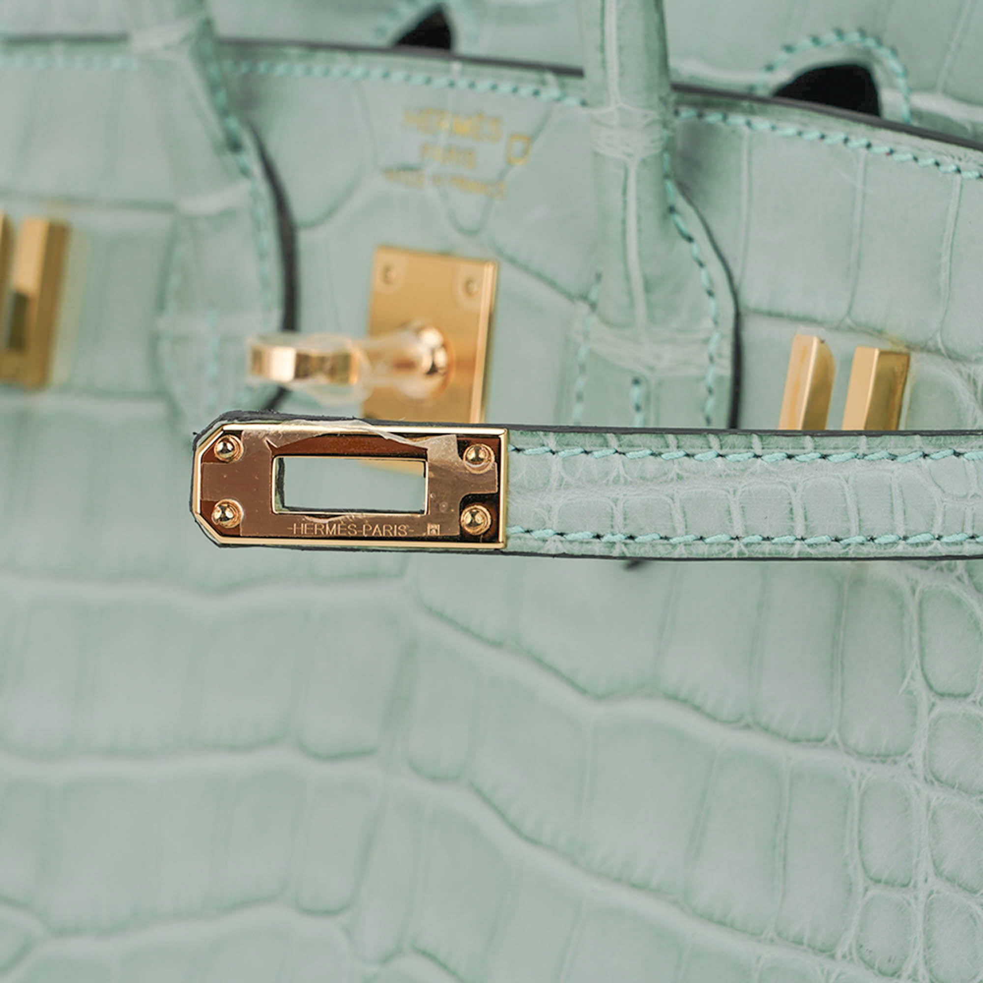 Hermès Birkin 20 Sellier Vert D’Eau Matte Alligator with Gold Hardware – Limited Edition Hermes Limited Edition Birkin 20 Sellier Bag Vert D’Eau Matte Alligator with Gold Hardware - view 5