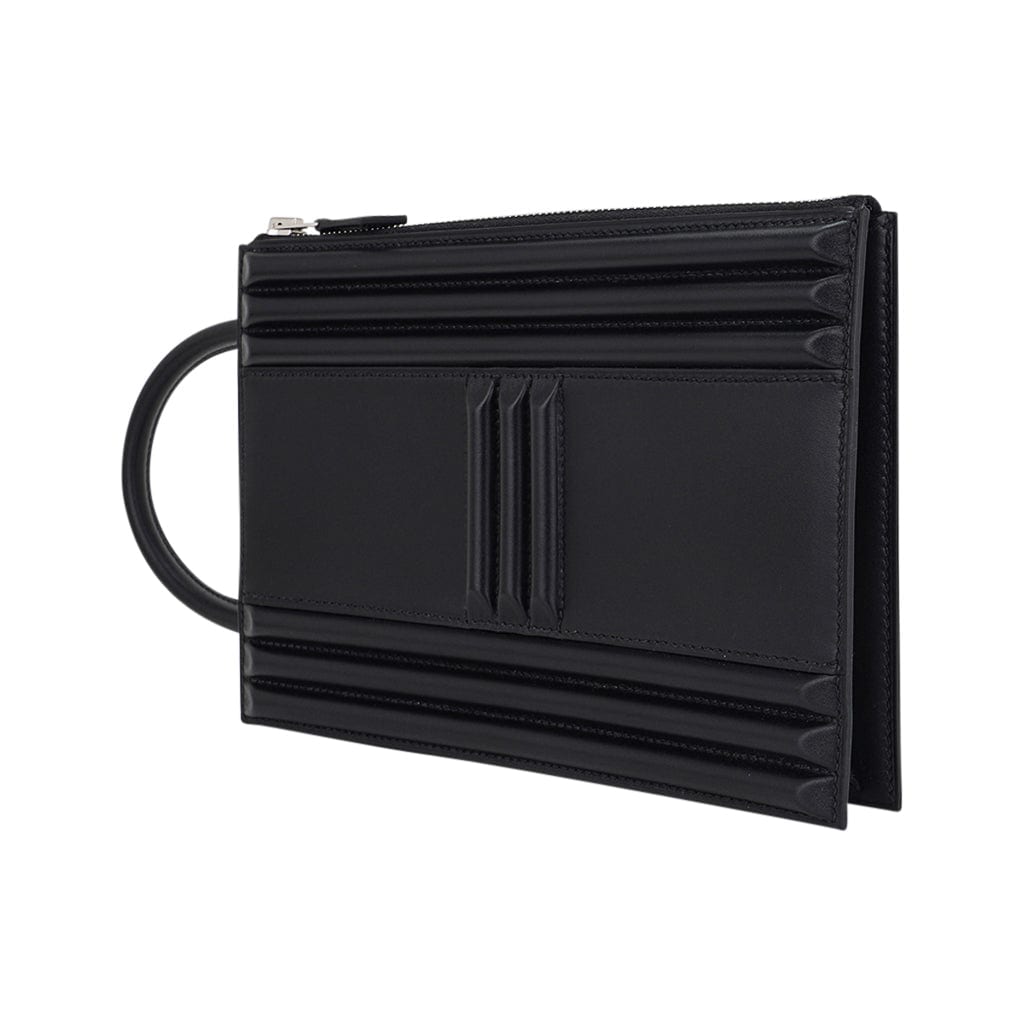 Hermès Cadena Black Tadelakt Leather – Limited Edition Hermes Limited Edition Cadena Bag Black Tadelakt Leather - view 2